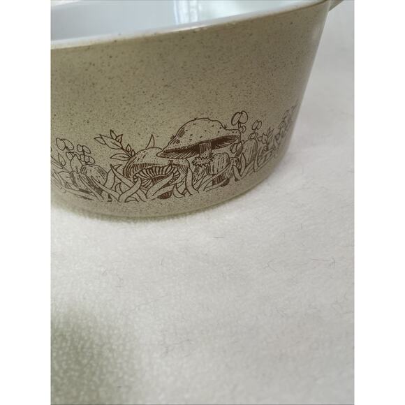 Pyrex 1.5 Liter Casserole Forest Fancies Mushroom 474-B NO LID Brown Beige - Picture 2 of 8